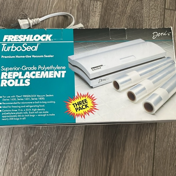 Deni Freshlock vacuum sealer- NEW!! $28 - Picture 6 of 7